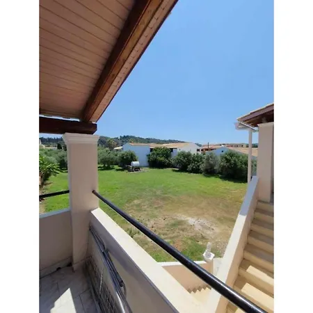 Nicolas Melitsa 6 * Melíssia